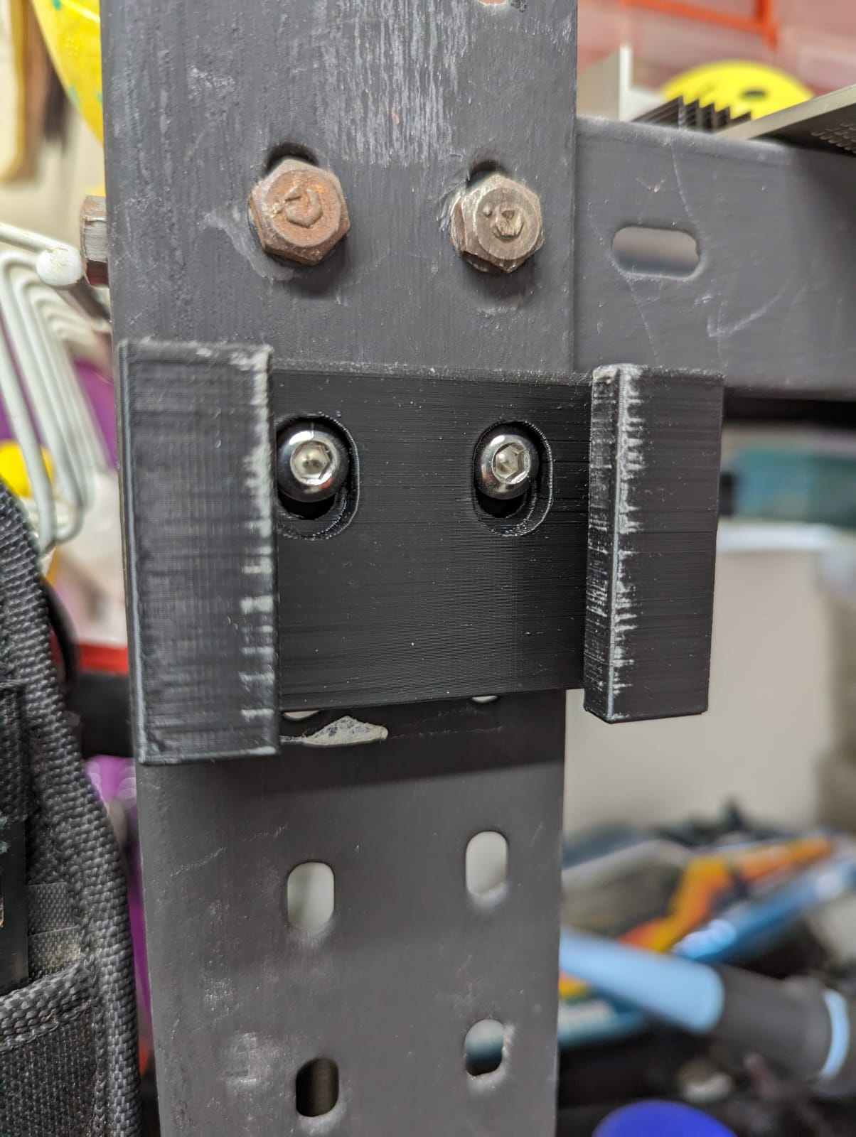 Milwaukee M18 battery holder
